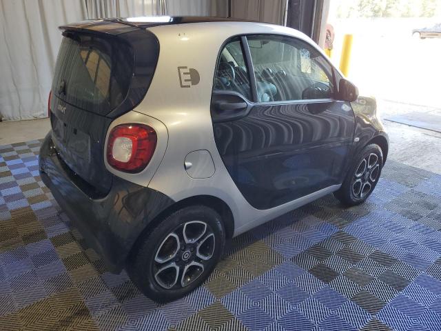  SMART FORTWO 2017 Два тона