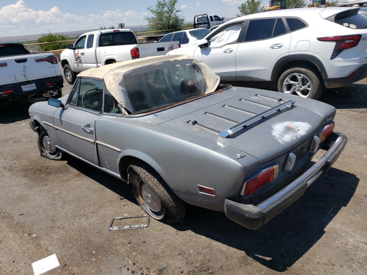 1975 Fiat Spider VIN: 124CS10097882 Lot: 63641304
