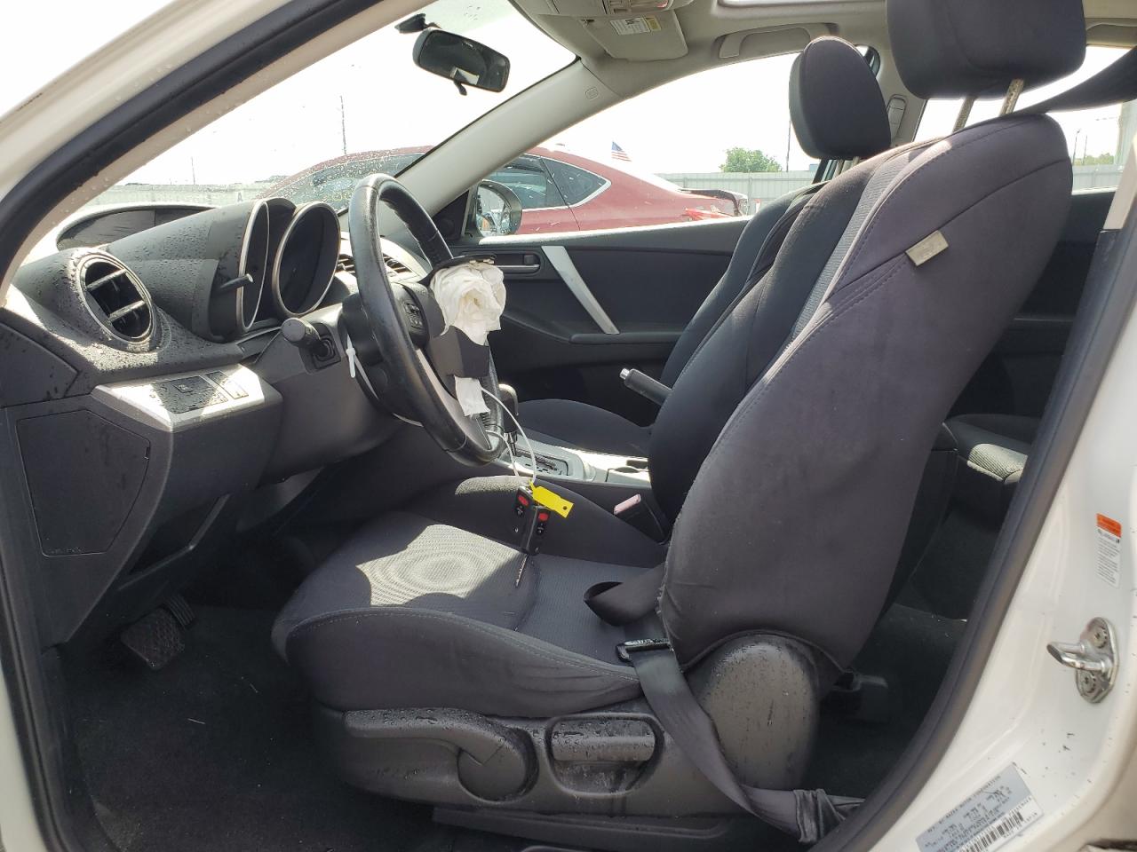 2011 Mazda 3 S VIN: JM1BL1K57B1373354 Lot: 62404754