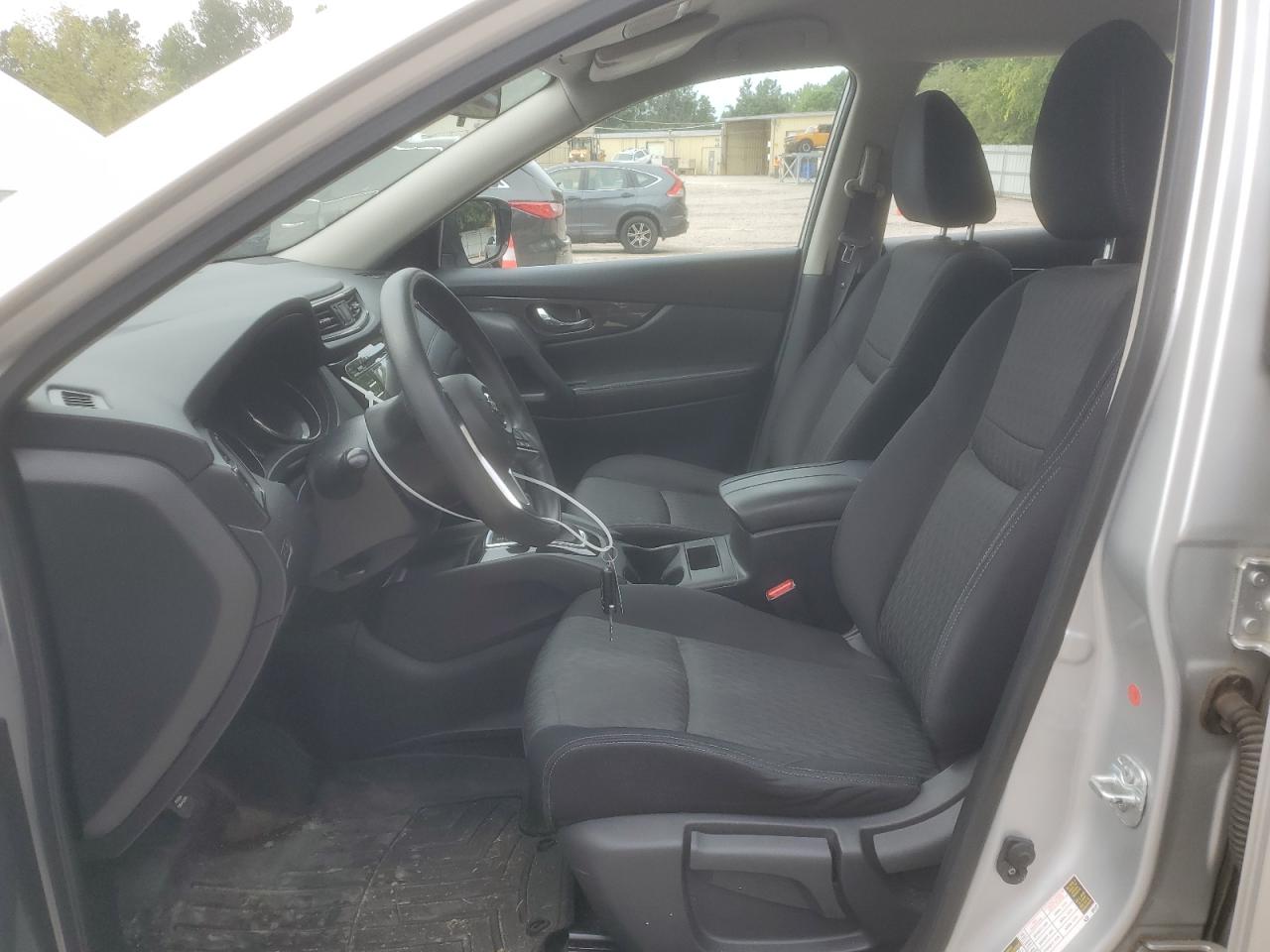 2017 Nissan Rogue S VIN: JN8AT2MVXHW011663 Lot: 64783484