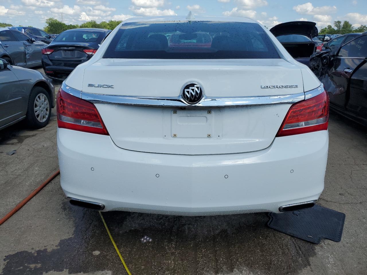 1G4GB5G38GF105412 2016 Buick Lacrosse