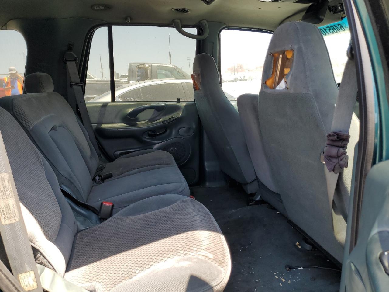 1998 Ford Expedition VIN: 1FMEU1767WLA13180 Lot: 64651054