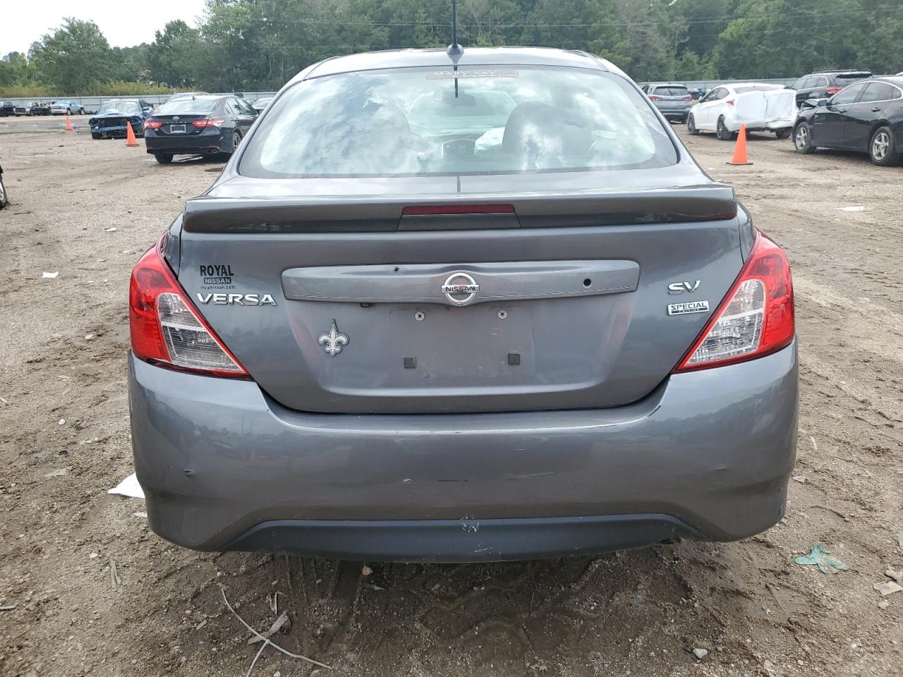 3N1CN7AP2KL829163 2019 Nissan Versa S