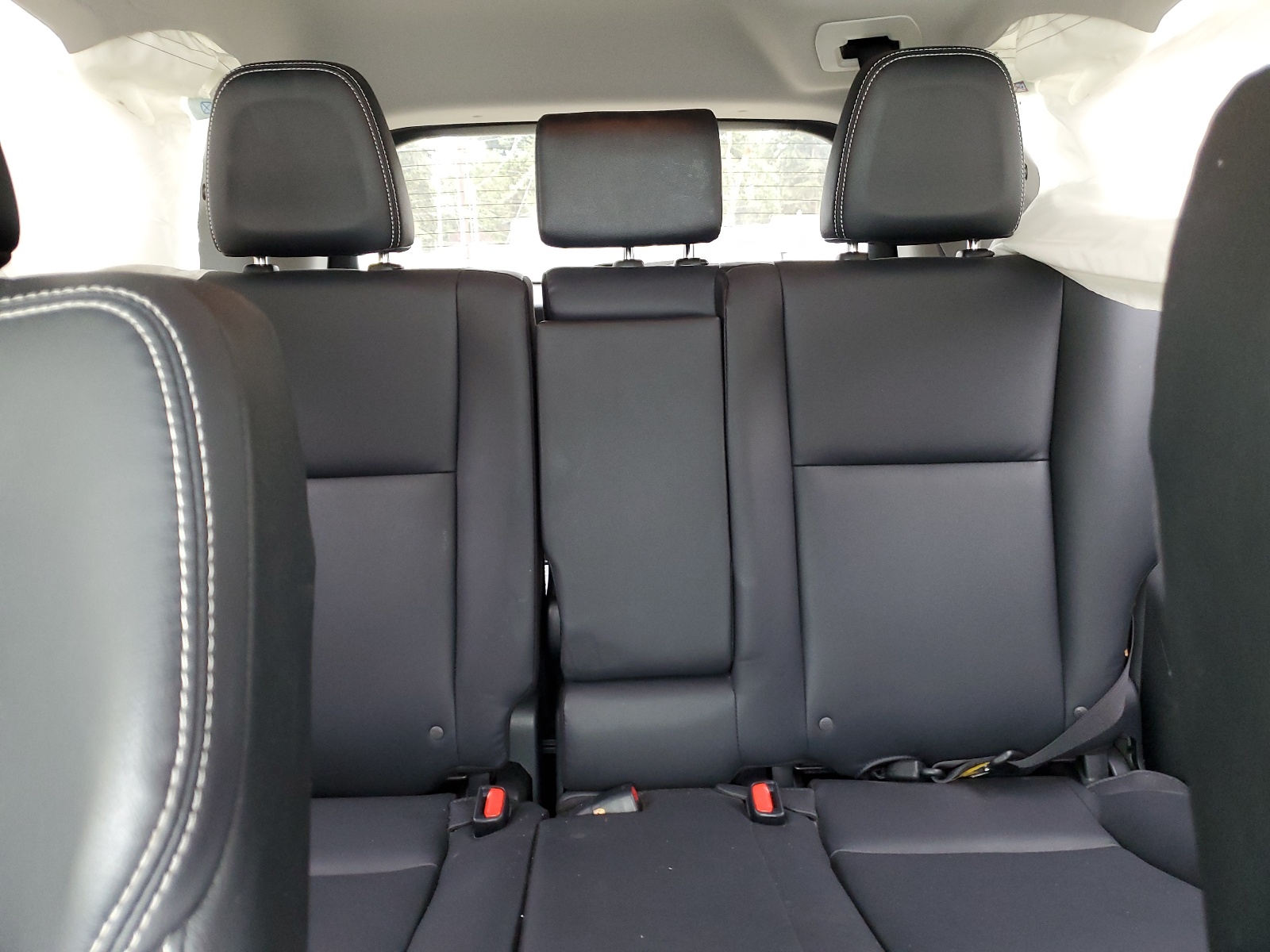 JTMYFREV8JJ192046 2018 Toyota Rav4 Limited