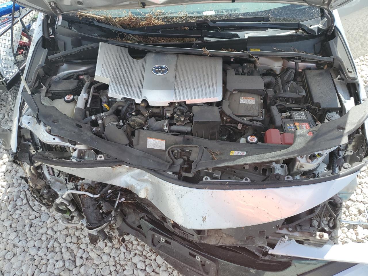 2017 Toyota Prius - Image 11