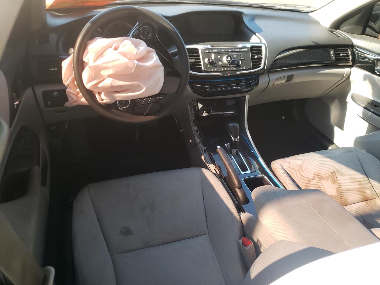 1HGCR2F35HA156980 2017 Honda Accord Lx 1HGCR2F35HA156980 2017 Honda Accord Lx