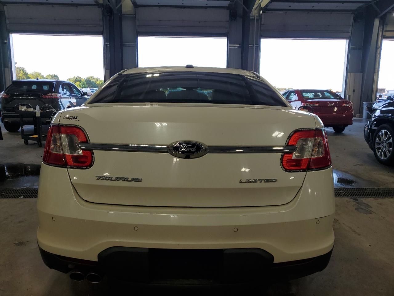 2011 Ford Taurus Limited VIN: 1FAHP2FW5BG102500 Lot: 63331654