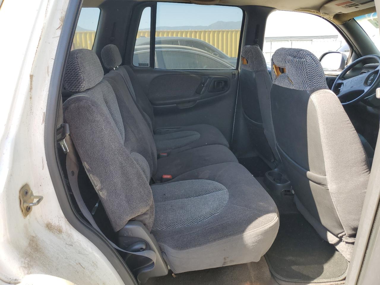 1999 Dodge Durango VIN: 1B4HS28ZXXF522750 Lot: 65270904