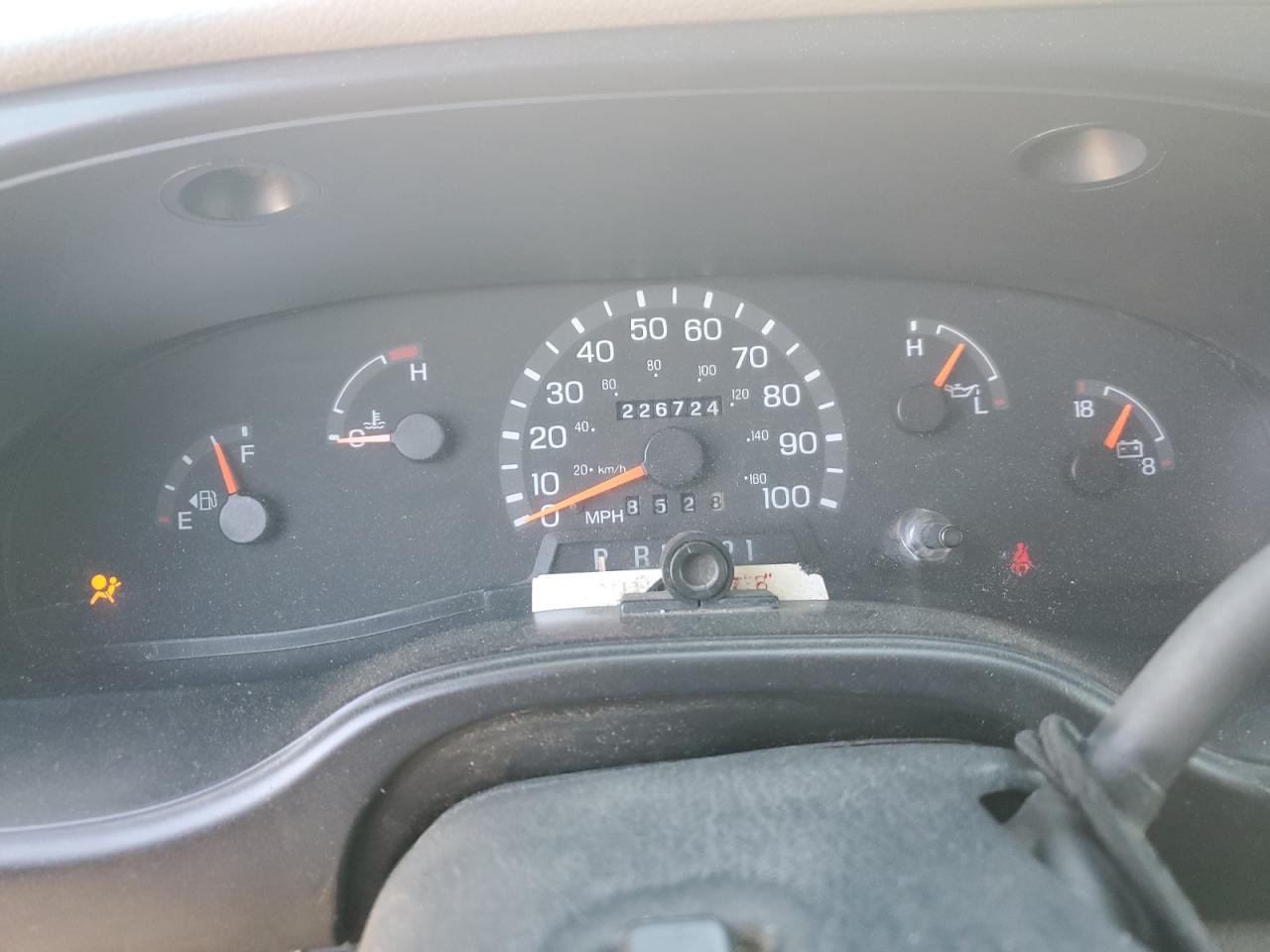 2000 Ford Econoline E250 Van VIN: 1FTNE24L3YHB33677 Lot: 63536694