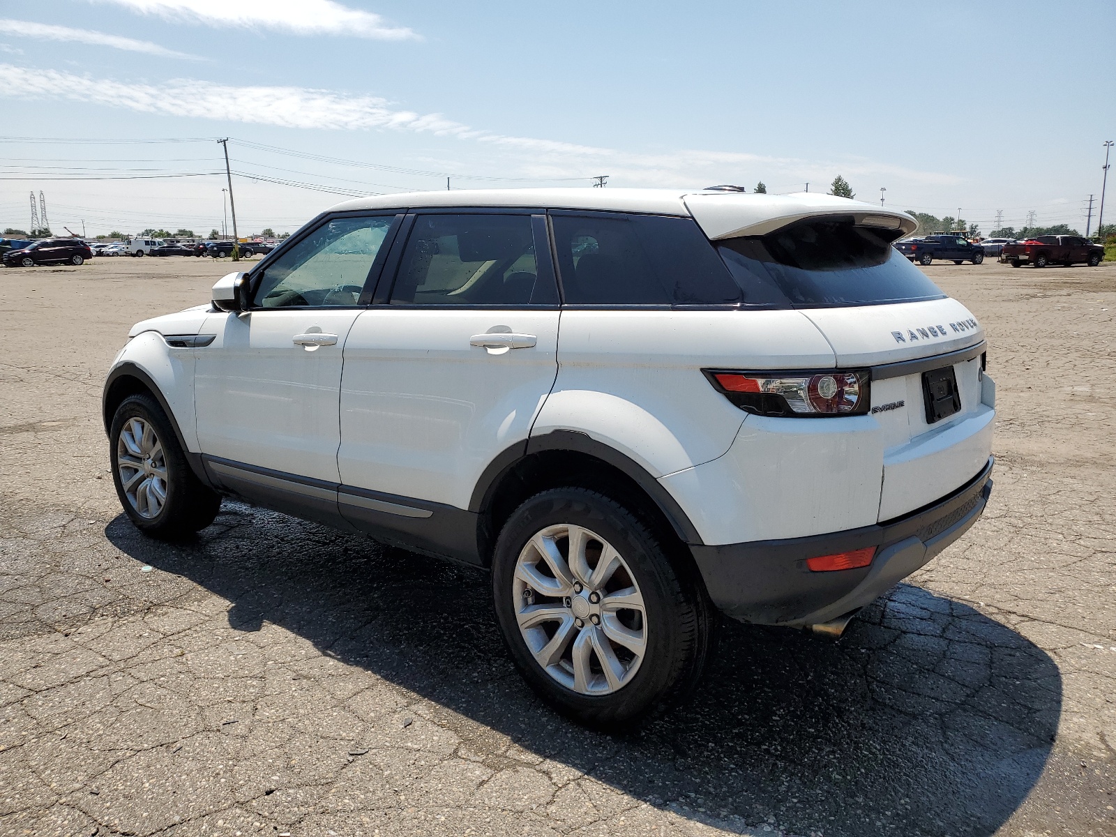 2015 Land Rover Range Rover Evoque Pure vin: SALVN2BG2FH077307