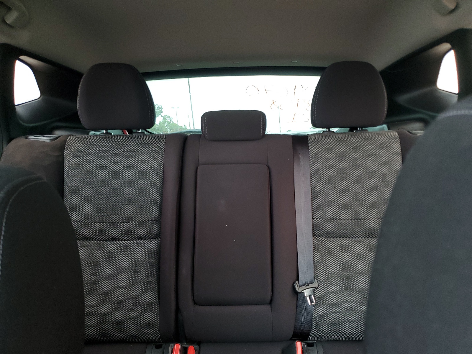 JN1BJ1CP2JW158958 2018 Nissan Rogue Sport S