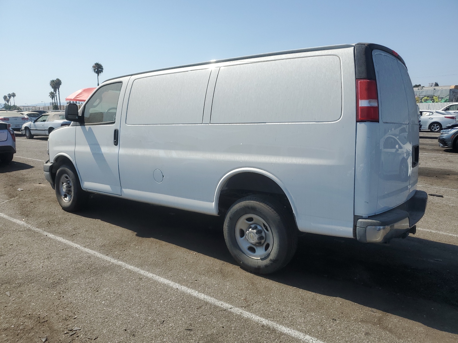 2022 Chevrolet Express G2500 vin: 1GCWGAF75N1182652