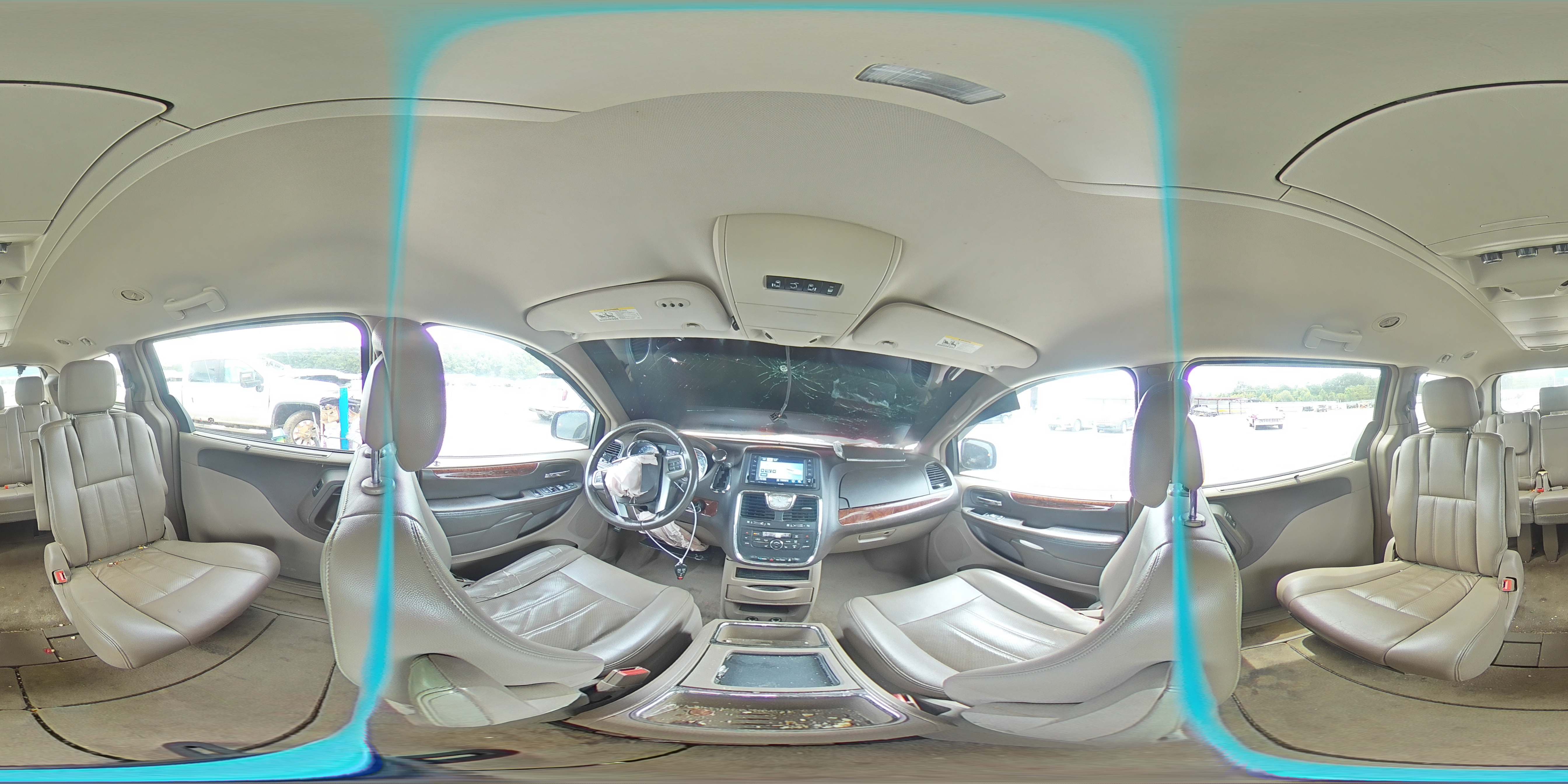 2011 Chrysler Town & Country Touring L VIN: 2A4RR8DG8BR713038 Lot: 61758504