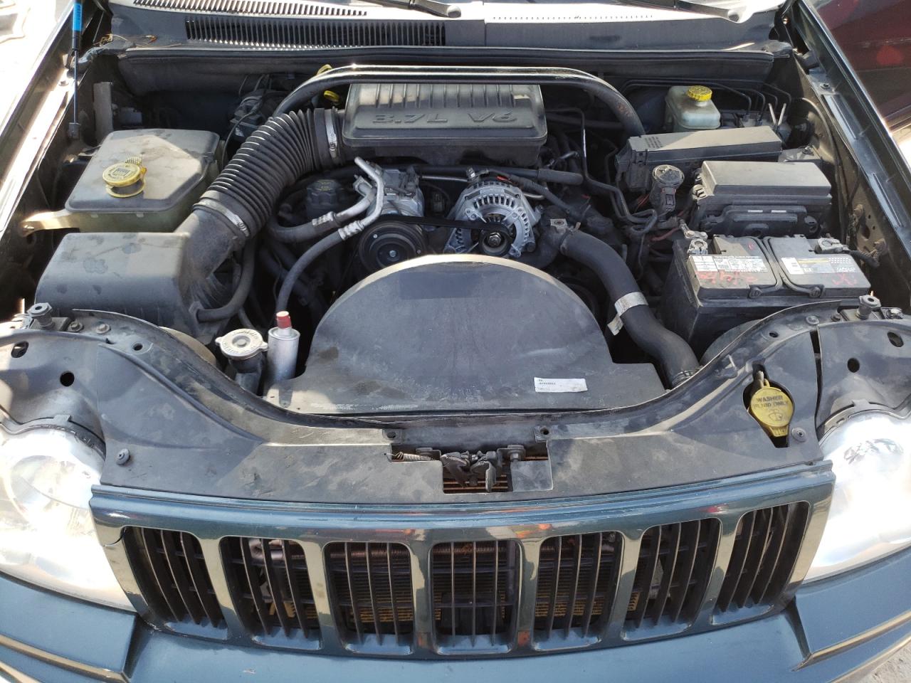 2005 Jeep Grand Cherokee Laredo VIN: 1J4GR48K05C663831 Lot: 63873164