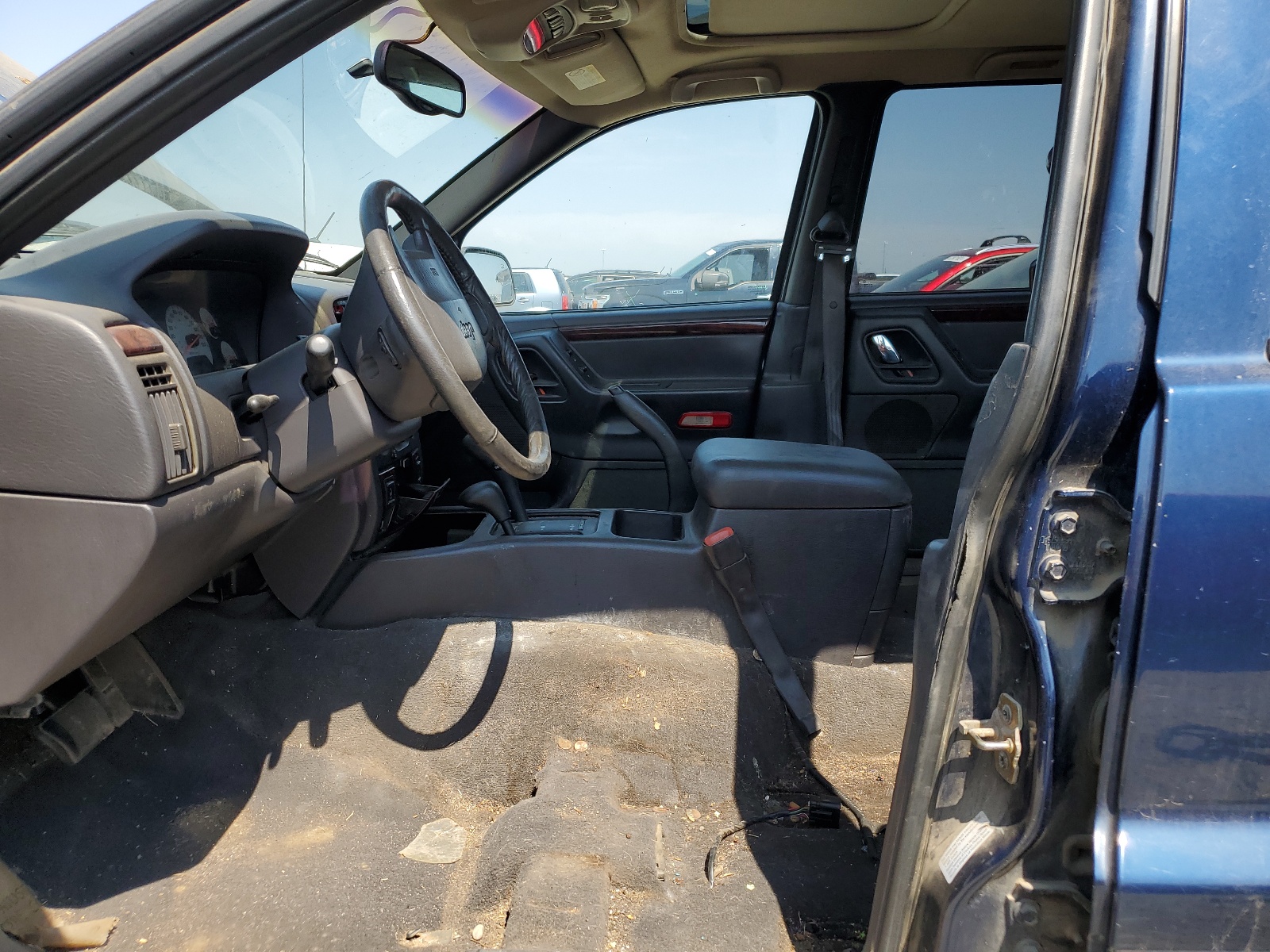 1J4GW58NX1C610900 2001 Jeep Grand Cherokee Limited