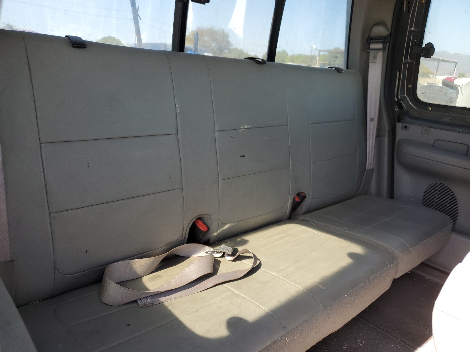 1FTRX18W22NB17683 2002 Ford F150