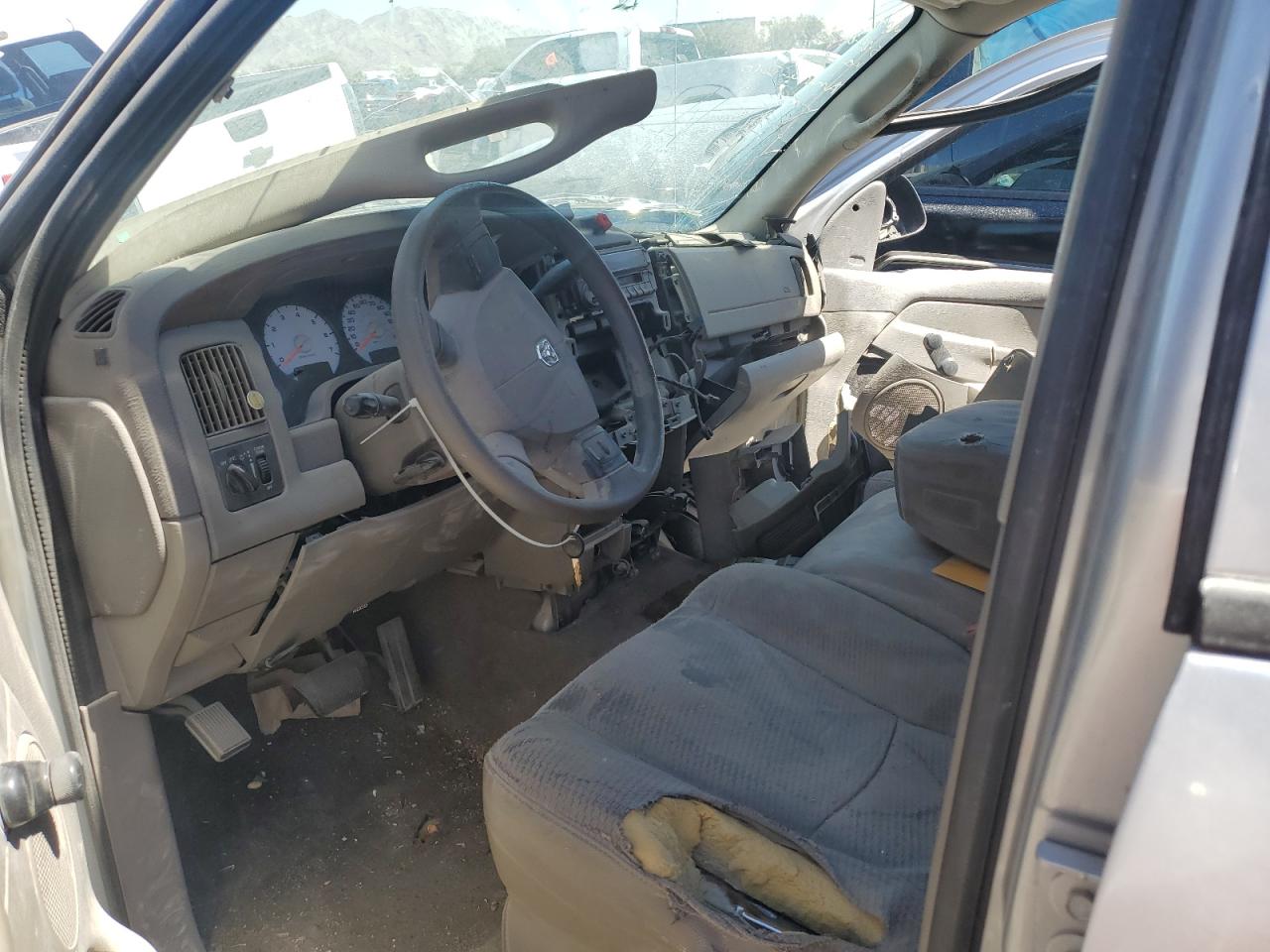 2004 Dodge Ram 1500 St VIN: 1D7HA18K64J101979 Lot: 55782554