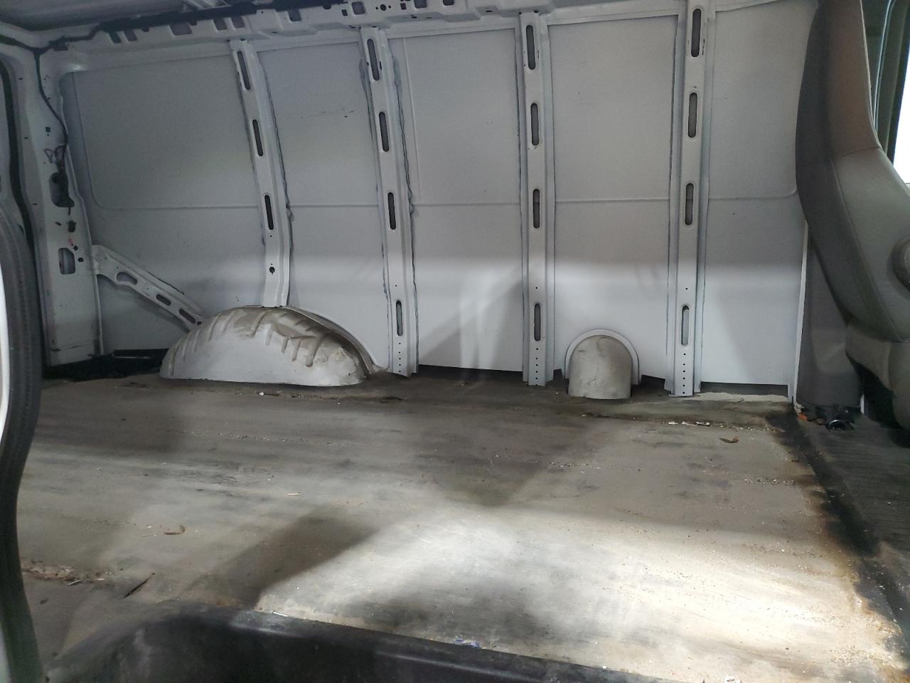 2021 Chevrolet Express G2500 VIN: 1GCWGAF75M1186585 Lot: 62753654