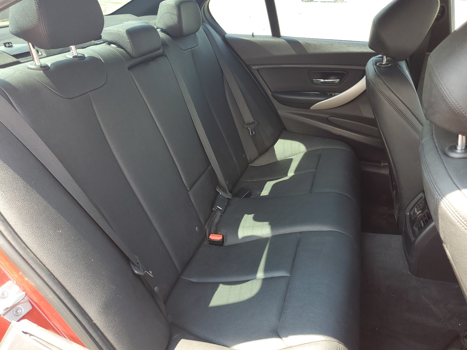 WBA3C3C50FP665037 2015 BMW 320 I xDrive