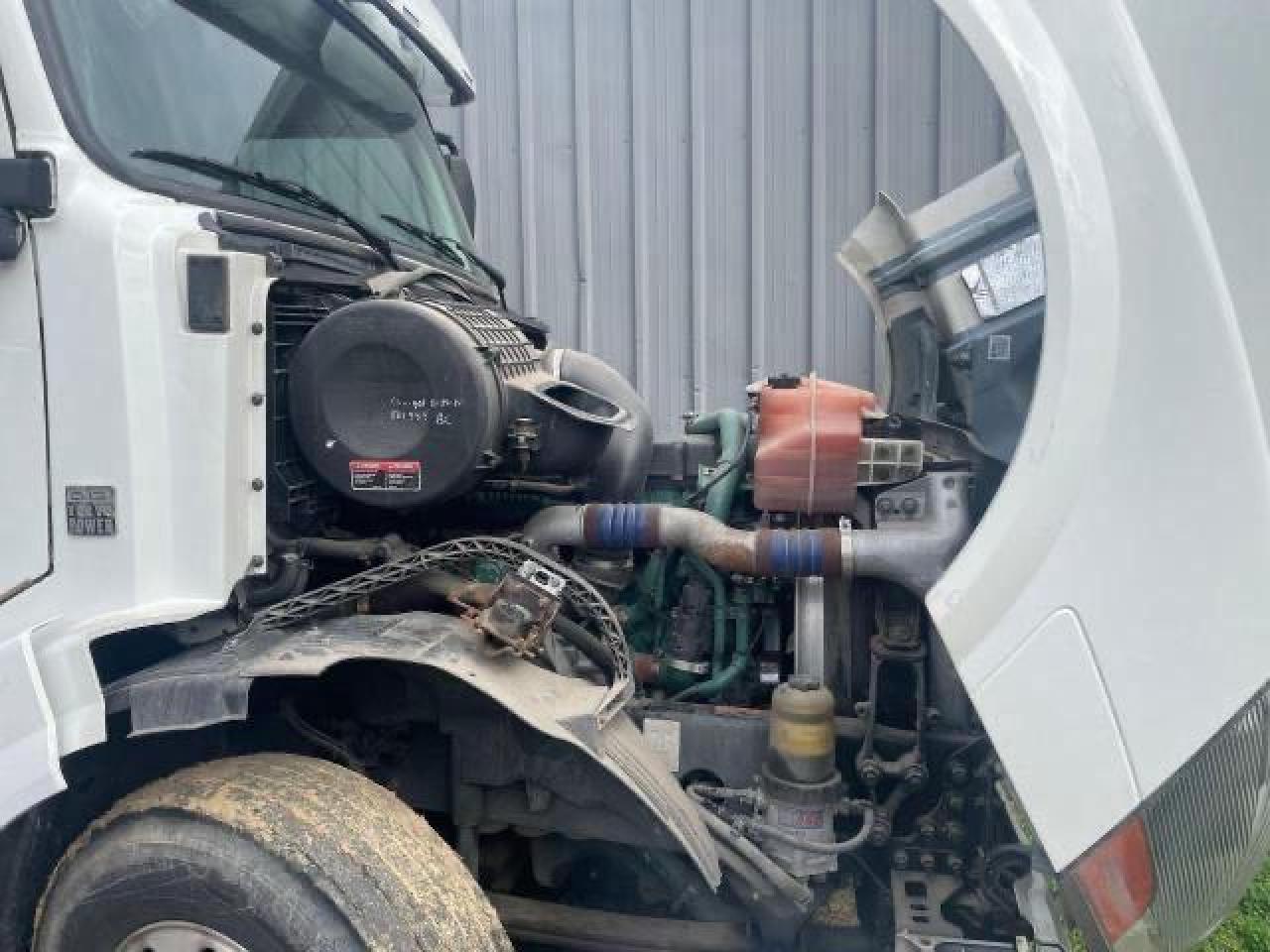 2016 Volvo Vn Vnl VIN: 4V4NC9EHXGN956457 Lot: 65295564