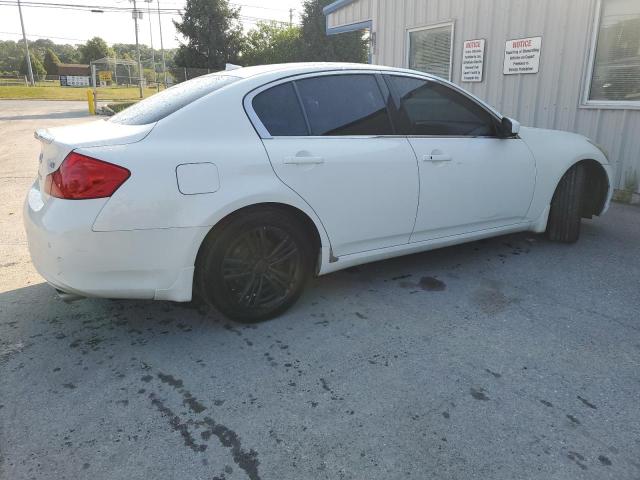 Sedans INFINITI G37 2013 Biały