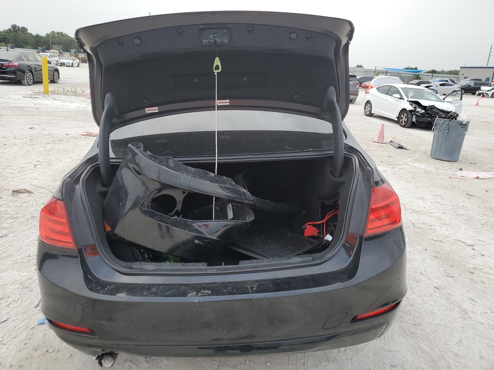 WBA3B1C52EK131640 2014 BMW 320 I