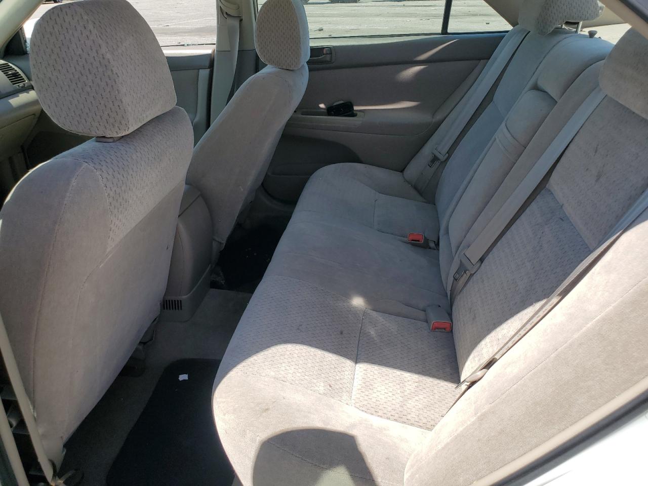 2003 Toyota Camry Le VIN: 4T1BE32K83U127260 Lot: 64278564