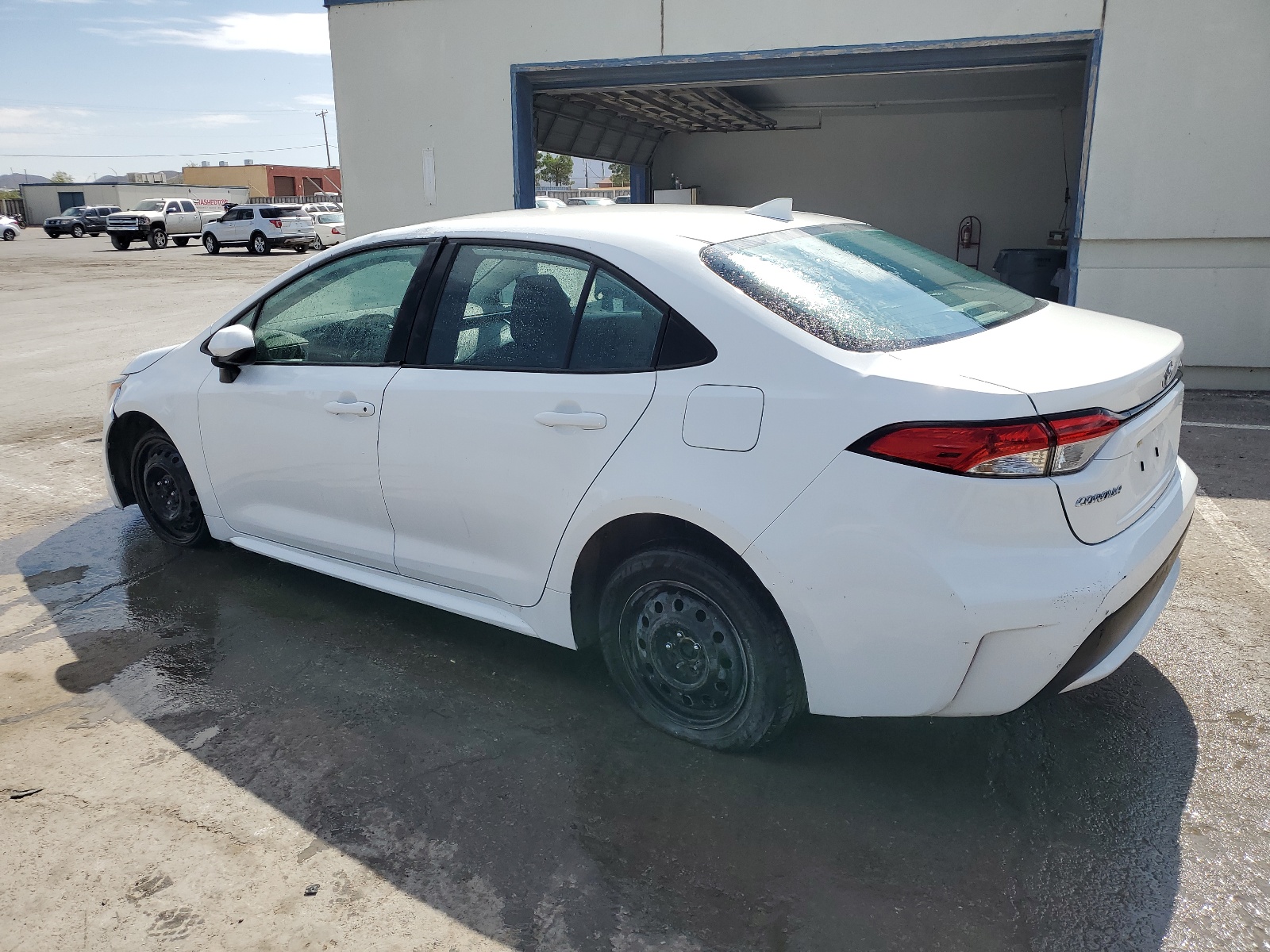 2022 Toyota Corolla Le vin: 5YFEPMAE1NP341181