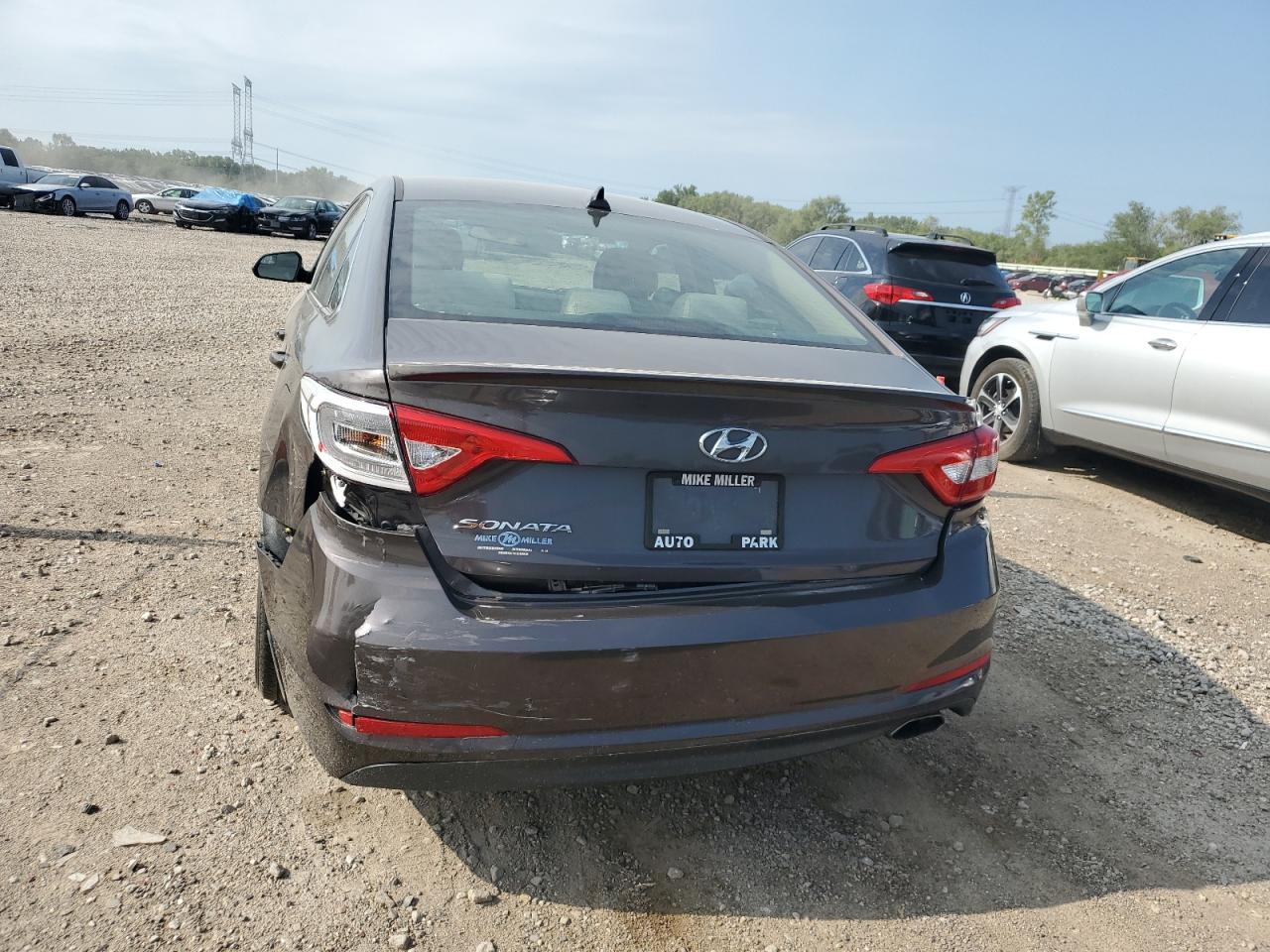 5NPE24AF7FH105415 2015 Hyundai Sonata Se