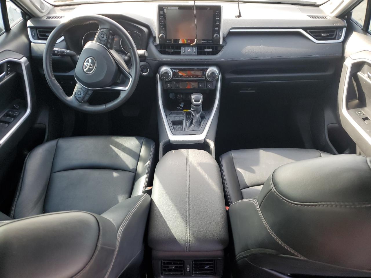 2022 Toyota Rav4 Xle Premium VIN: 2T3C1RFV7NC189543 Lot: 61769744