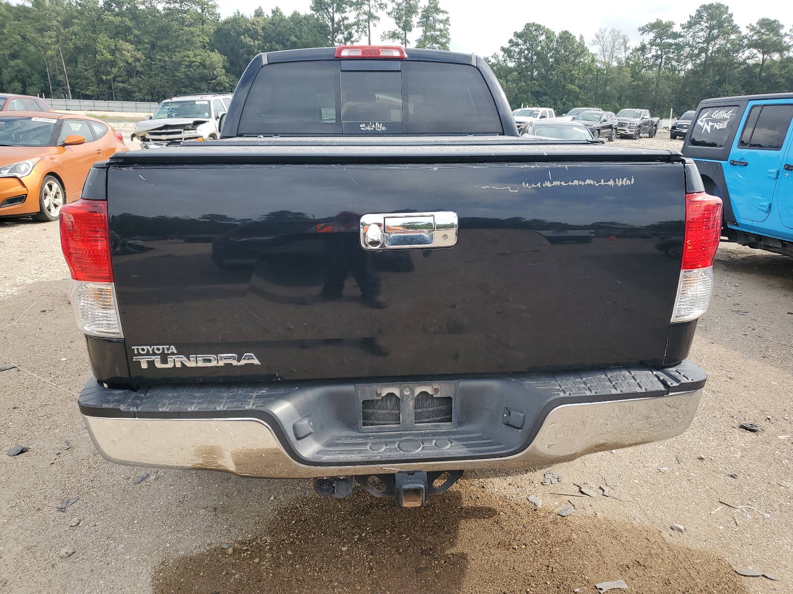 5TFRY5F11BX106609 2011 Toyota Tundra Double Cab Sr5