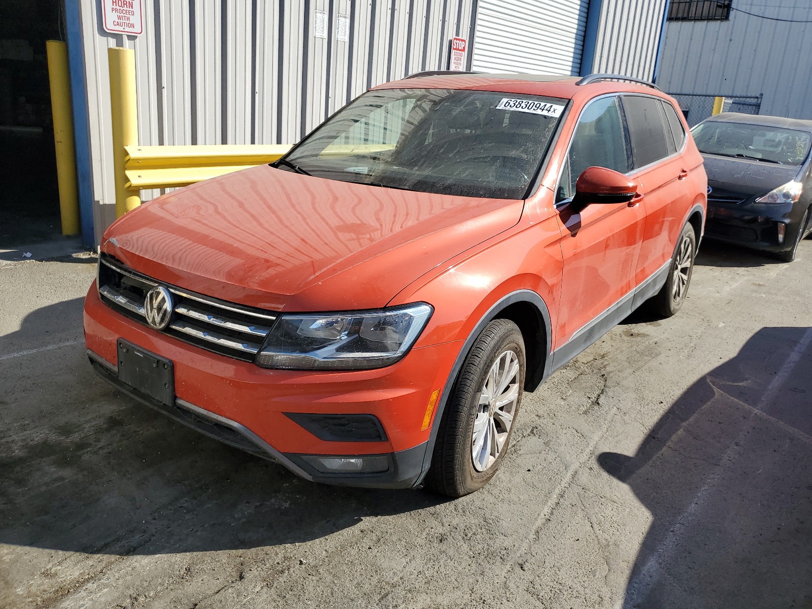 2018 Volkswagen Tiguan Se vin: 3VV3B7AX5JM007926