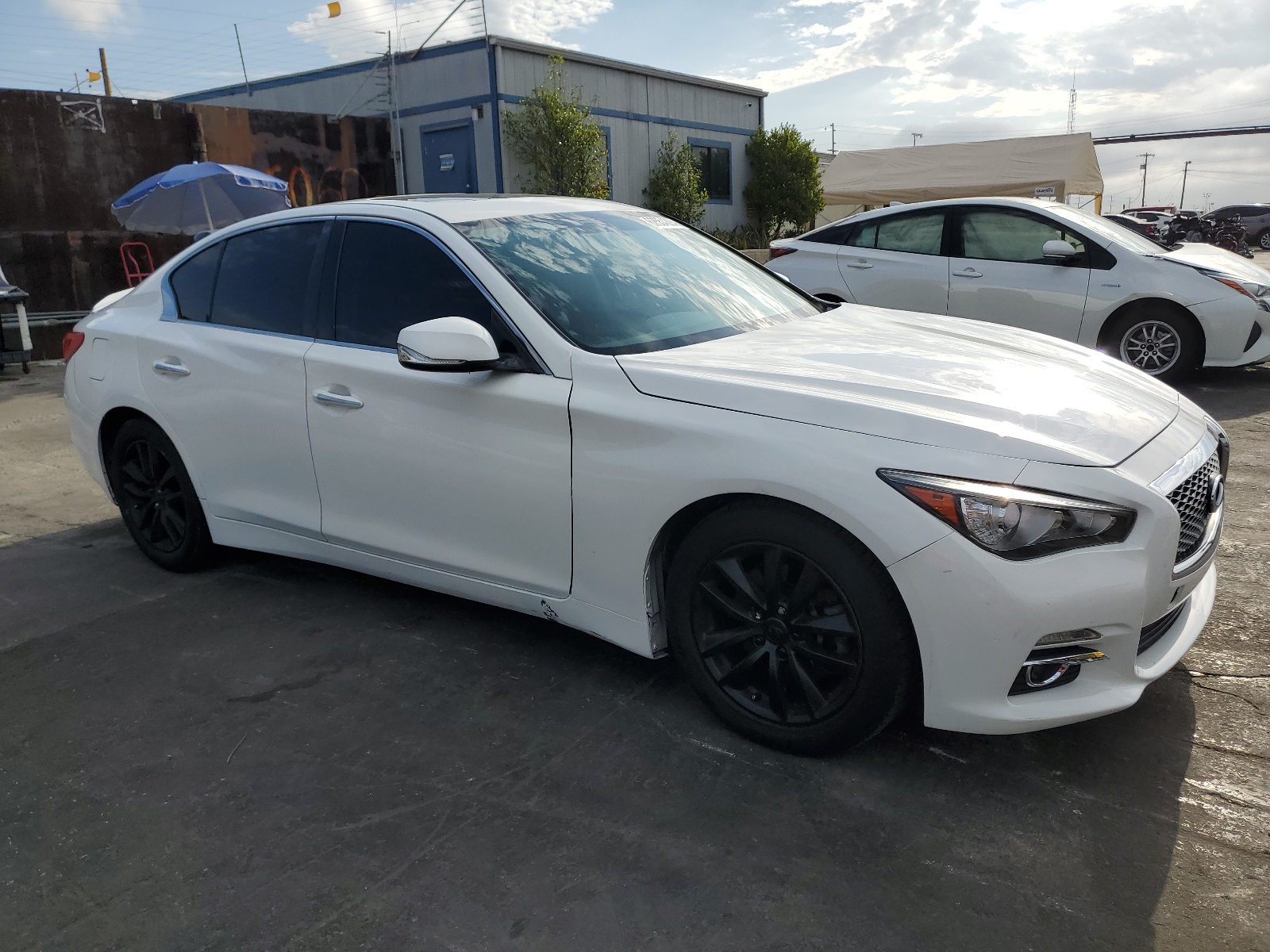 2014 Infiniti Q50 Base vin: JN1BV7AP1EM684039