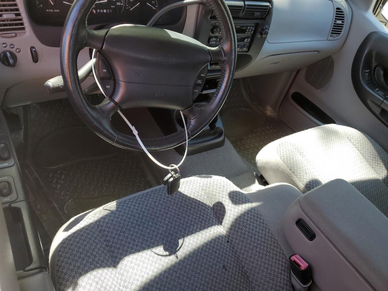 1999 Ford Ranger Super Cab VIN: 1FTYR14V0XPA73553 Lot: 63212354