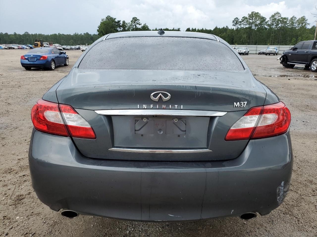 JN1BY1AP3BM320723 2011 Infiniti M37