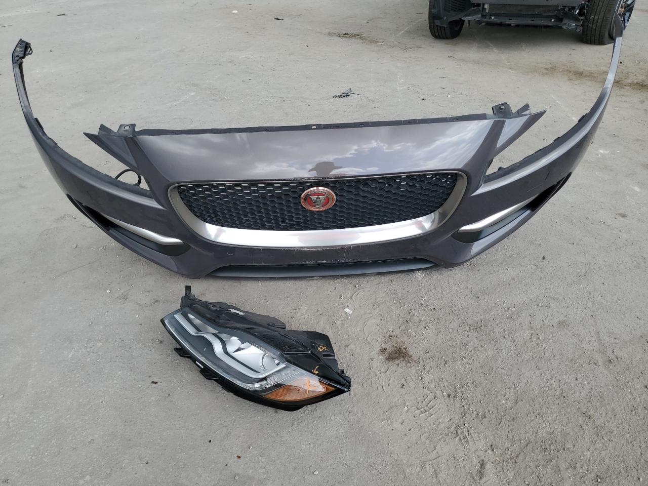 2017 Jaguar F-Pace R - Sport VIN: SADCL2BV9HA062547 Lot: 64357574