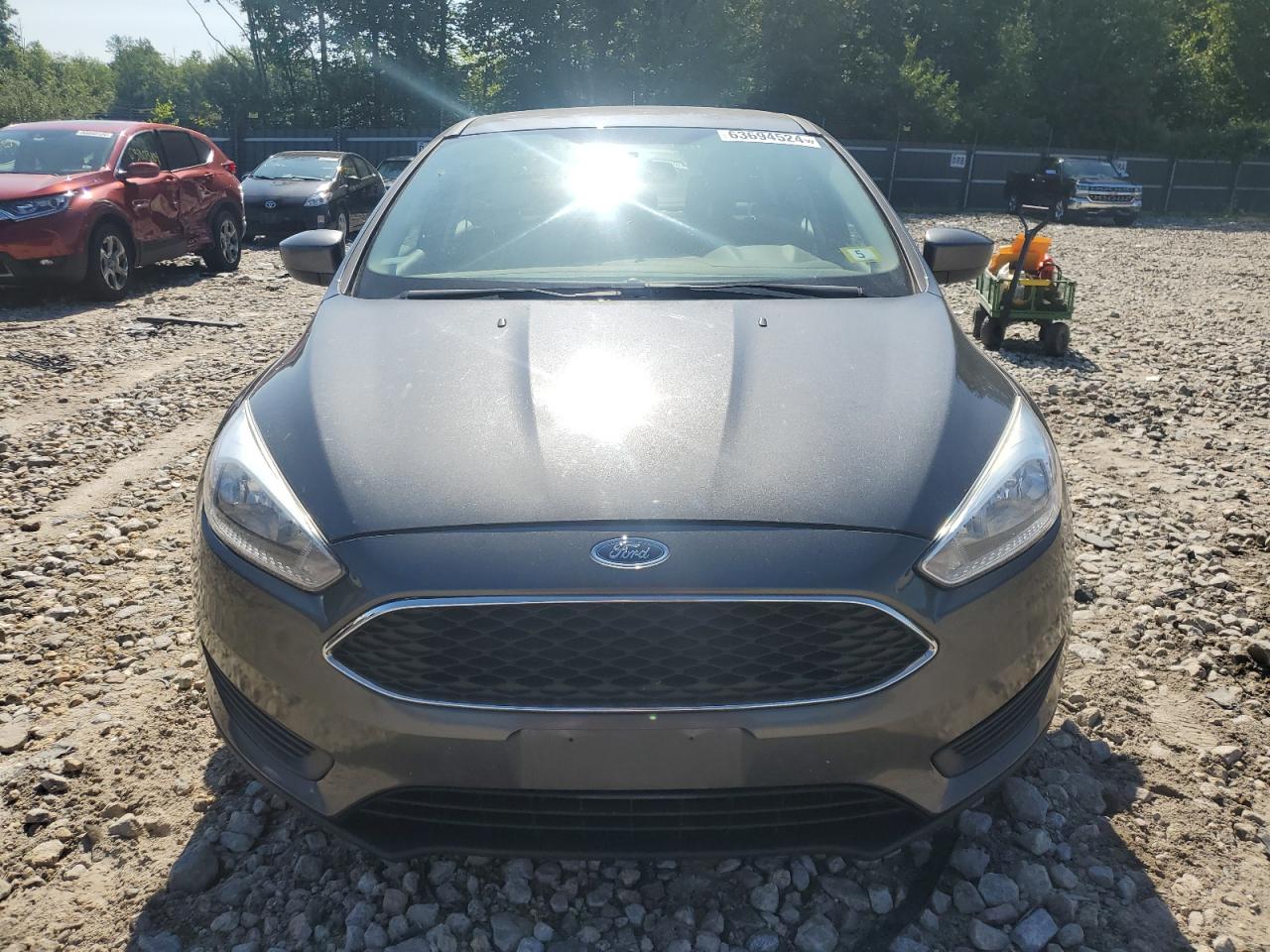 1FADP3FE7JL219335 2018 Ford Focus Se