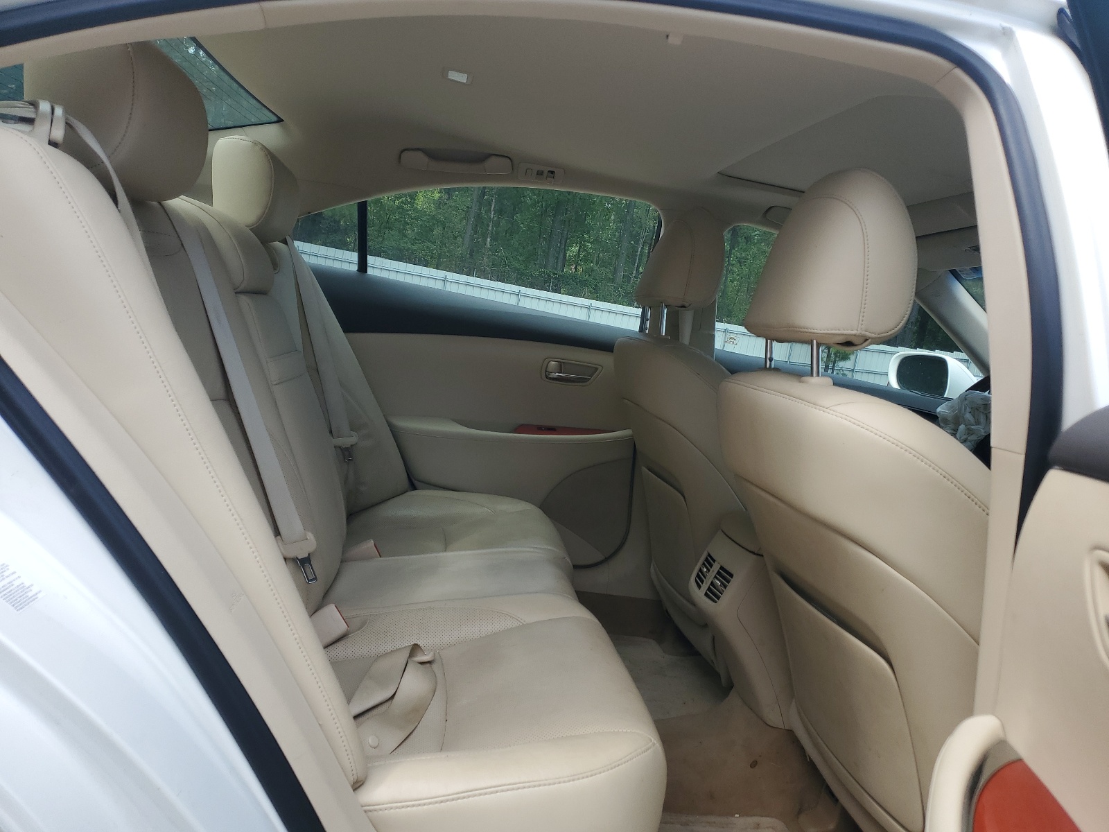 JTHBK1EGXB2435581 2011 Lexus Es 350