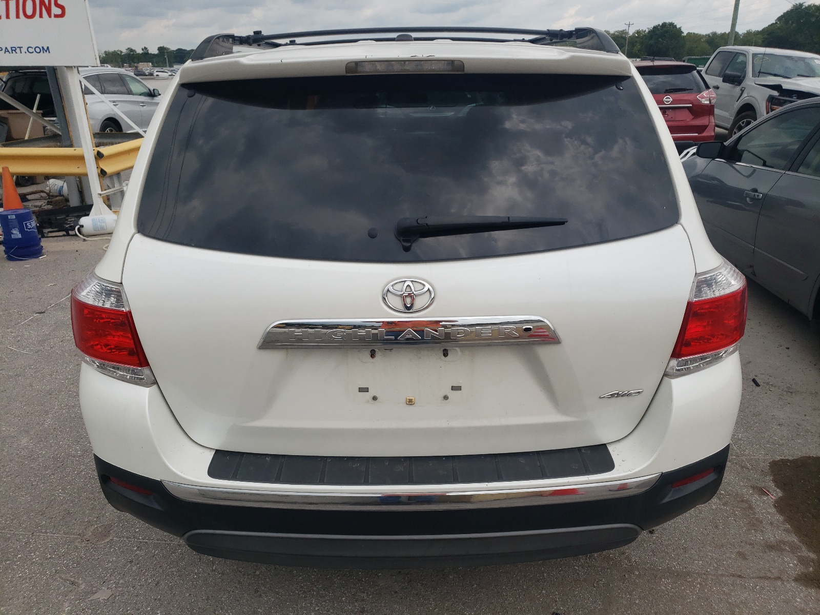 5TDBK3EH8CS093533 2012 Toyota Highlander Base