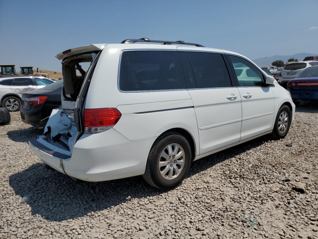 2010 Honda Odyssey - Image 3