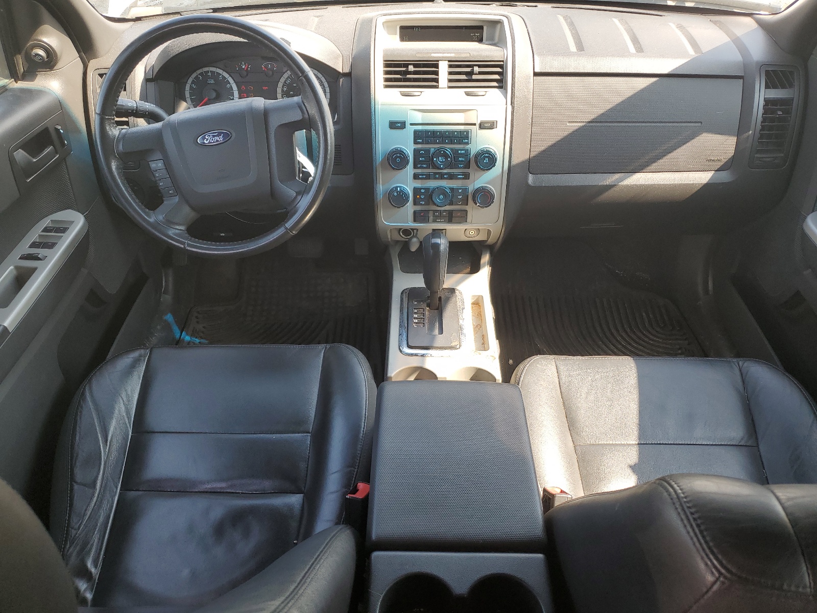 1FMCU9DG8AKB39226 2010 Ford Escape Xlt