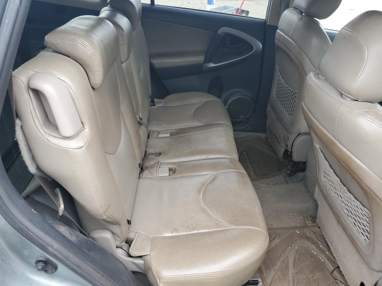 2006 Toyota Rav4 Limited VIN: JTMBK31V665006797 Lot: 64216574