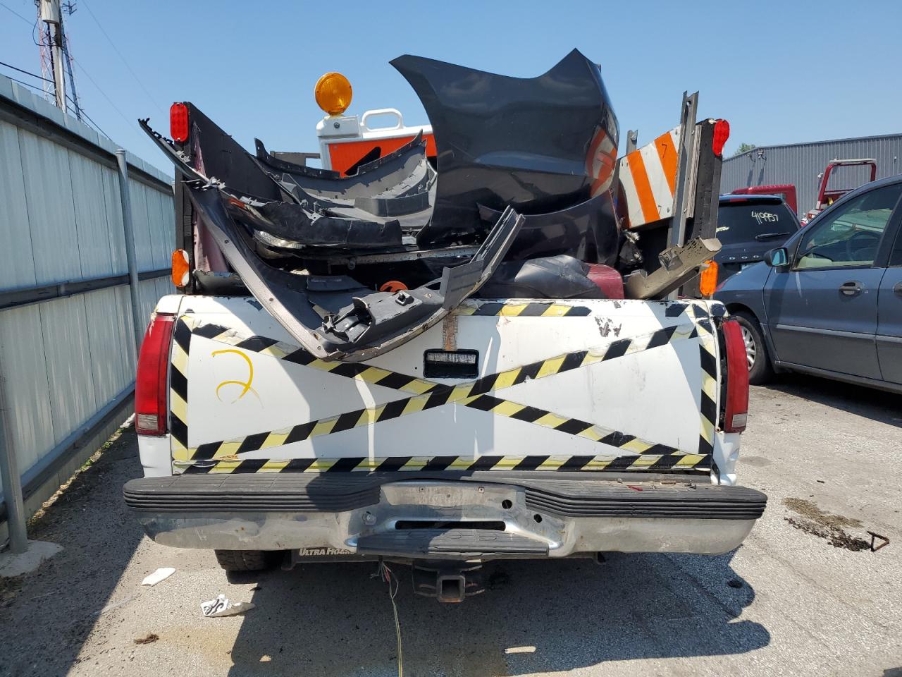 1998 Chevrolet Gmt-400 C3500 VIN: 1GCGC33J1WF013602 Lot: 62551964