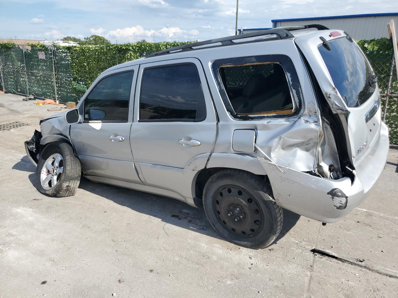 2005 Mazda Tribute S VIN: 4F2YZ041X5KM23126 Lot: 62941954