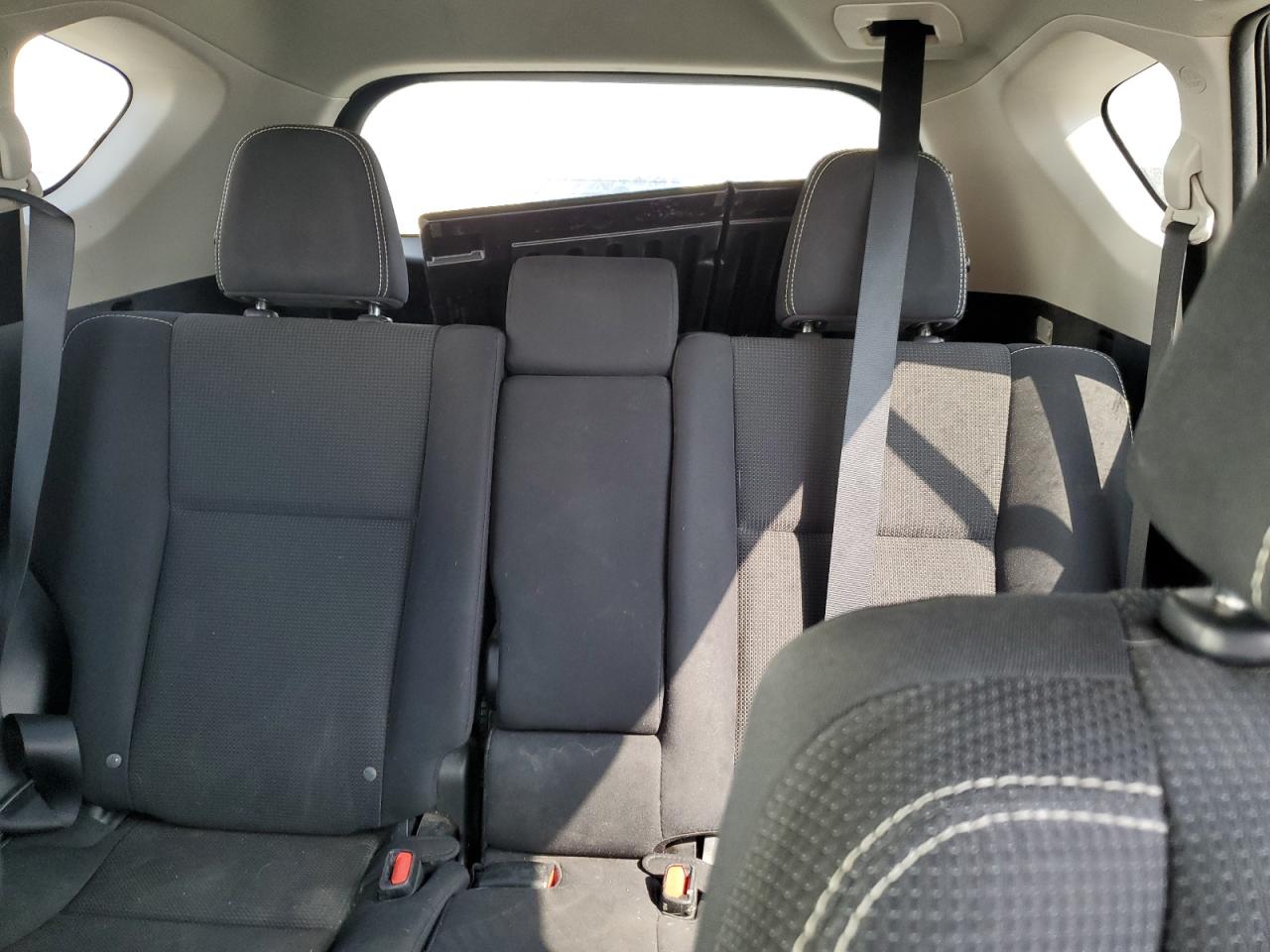 2016 Toyota Rav4 Xle VIN: 2T3RFREV2GW472883 Lot: 63711734