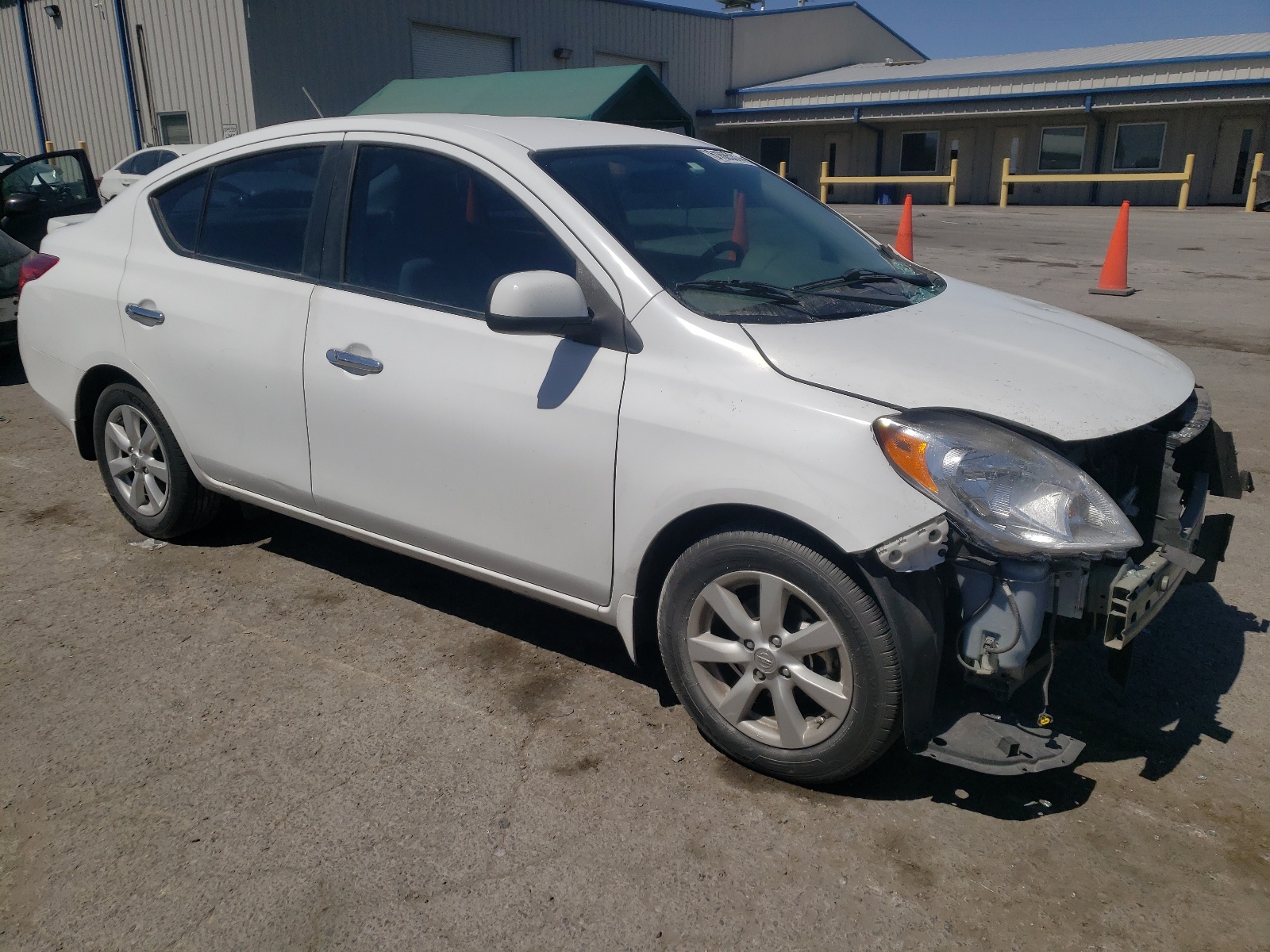 2013 Nissan Versa S vin: 3N1CN7AP0DL871818