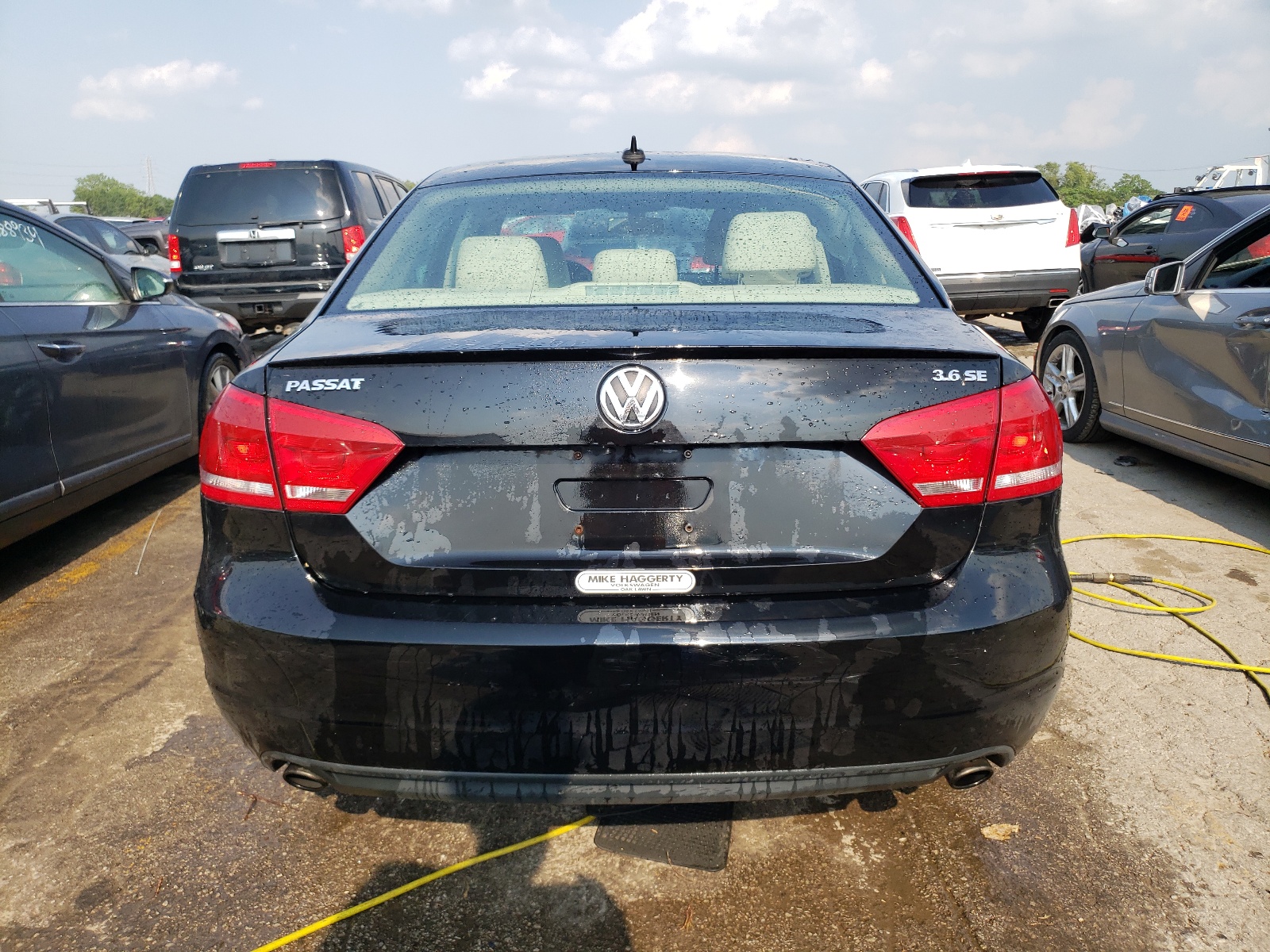 1VWBM7A37DC136898 2013 Volkswagen Passat Se