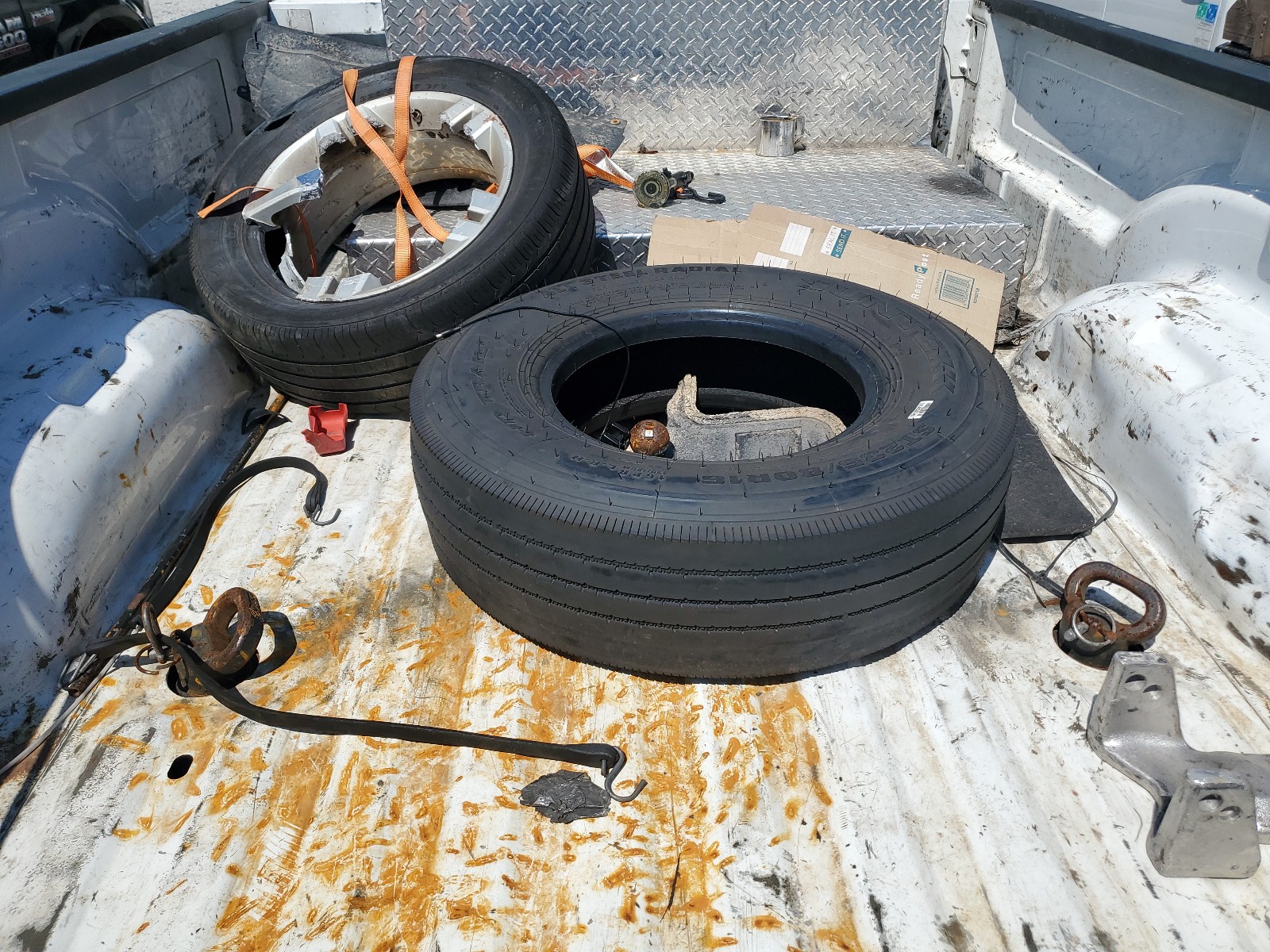 3C63RRHLXJG285302 2018 Ram 3500 Slt