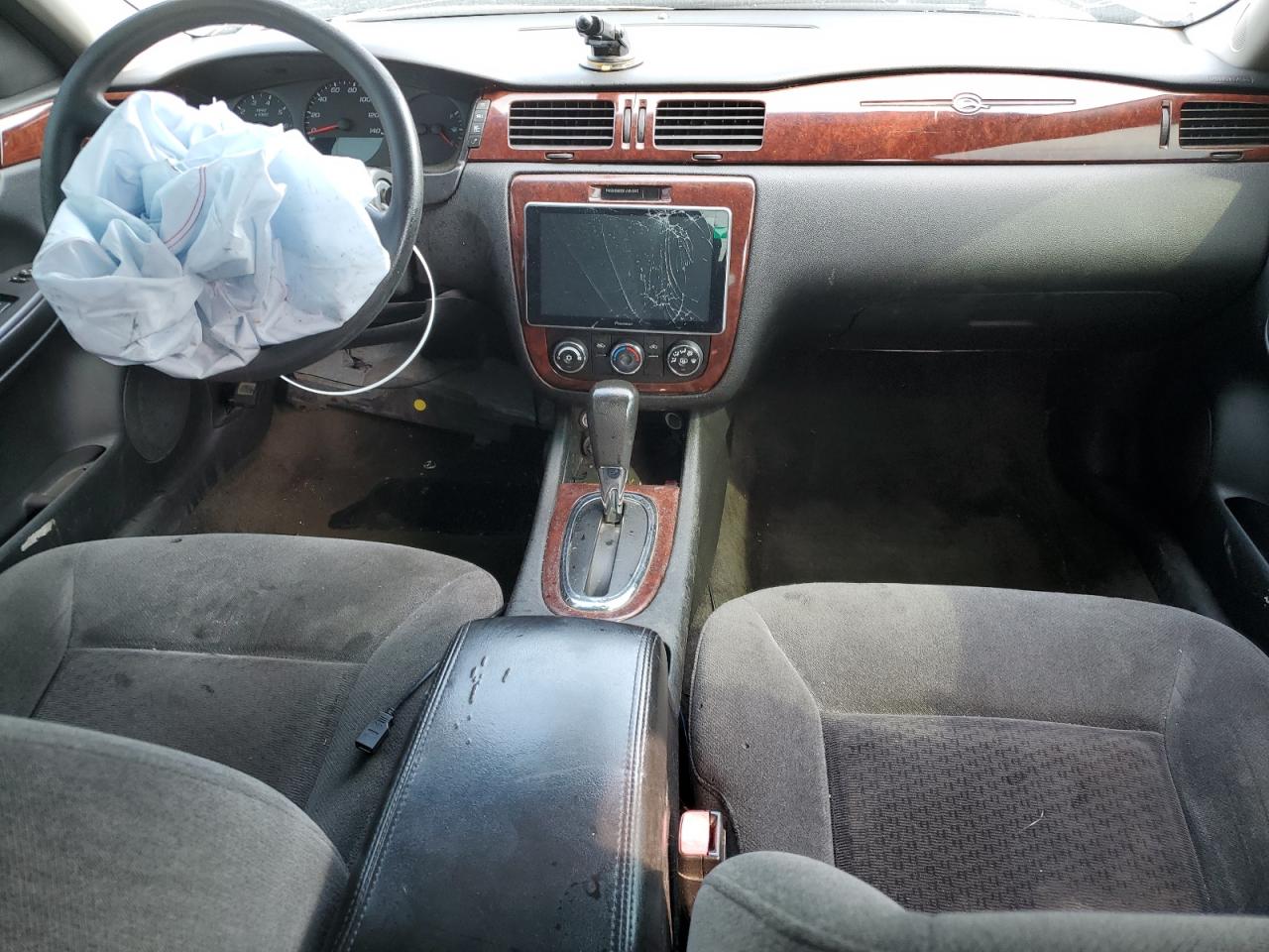 2008 Chevrolet Impala - Image 8