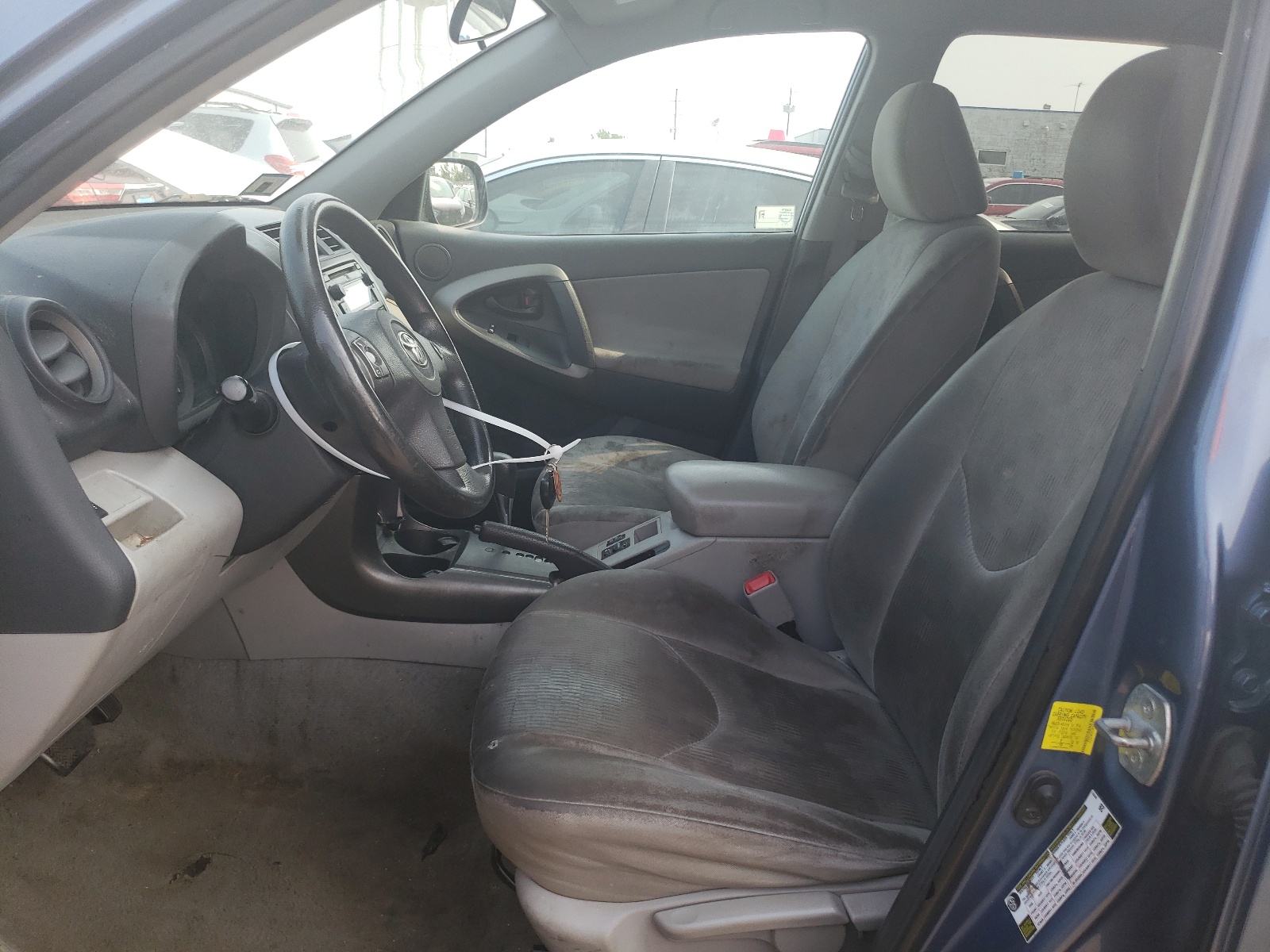 2T3ZF4DV5CW109928 2012 Toyota Rav4